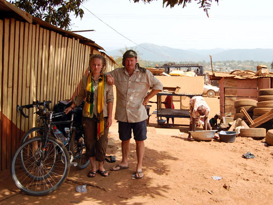 Henk en Roos Kamphuis in Ghana